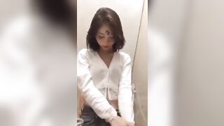 Móc lồn sướng của cô em 2k8