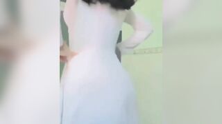 Đi bê tráp dâm cưới về là cởi đồ banh lồn khoe hàng múp dâm