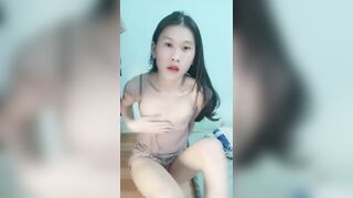 E teen ladyboy thư kỳ dâm như này mà chả ai nhắn tin