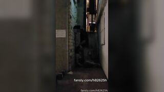 Chơi gái lạ đi bar về say rượu ngồi ngoài đường