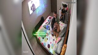 Hack Camera Gọi 2 Em Hàng Về Phòng Some