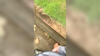 Thanh niên vn bị phát hiện r