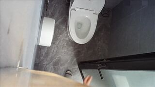 Quay lén WC nữ 24