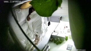 Hack cam phòng ngủ - Em gái 2k6 mặc đồ hầu gái cosplay bị chịch tung lồn
