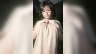 Em Hà Trang 2k9 lớp 11A4 Tự tin khoe Vú Khổng Lồ Thủ Dâm chát sex gửi ny