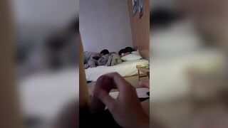 Bạn thân rủ qua xem nó bú cu làm tình cùng người yêu nó