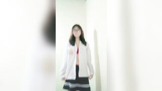 Học sinh mà còn đeo kính Thì Dâm Vô Đối Móc Bím Oọc Cả Sữa