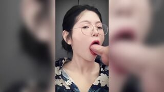 (Em Trả kèo video AI cho tất cả các khách làm clip dưới mô tả )