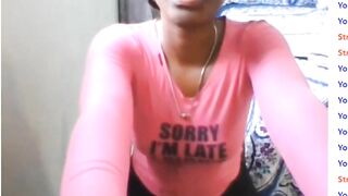 Gái teen da màu chat sex trên Omegle
