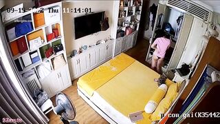 Hack cam cứ ngắm nhìn chị gái xinh đẹp thay đồ mỗi ngày cuộc sống hạnh phúc