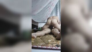 Đụ vợ lúc con đang ngủ