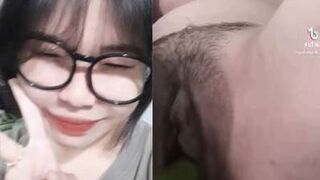 Thuỳ Trang 2ka9 Lồn Non Nuốt Trọn Trái Dưa Leo