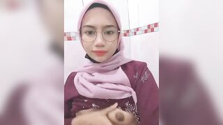 đang nứng hả 5