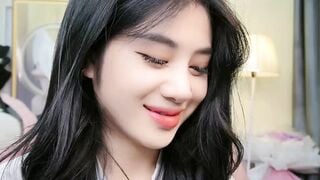 Em ido live nay quá xinh.