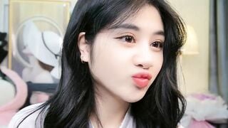 Em ido live nay quá xinh.