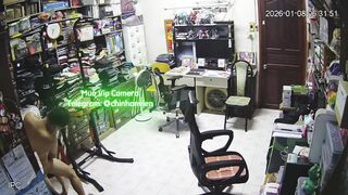 Hack Camera Nứng Quá Địt Vợ Tại Phòng Làm Việc