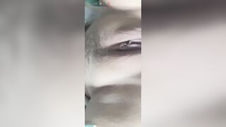 Call video e  ny show hàng cho xem