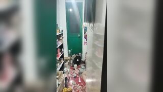 Thằng bạn cùng phòng dẫn ny về địt ngay trong phòng