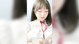 Em Gái Tự Quay Thủ Dâm Tập 279
