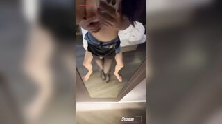 Đôi chân trắng múp và cặp tất quyến rũ,bú cu và đụ nhau trc gương cùng e ghệ xinh dâm