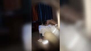 quay lén đôi bạn trẻ địt nhau trong nhà nghỉ cực sung em nó mặt xinh quá