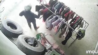 Chắc mang về ngâm rượu