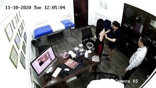 Hack camera trog phòng nhà thiết kế nổi tiếng,mấy chị e vì 1 bộ áo dài mà khoe thân