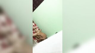 Quay lén hàng xóm ngày nào cũng như này sao mà ngủ