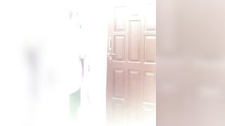 E học sinh show hàng