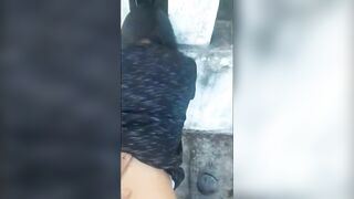 Học sinh đang học bài cười tươi vui vẻ thì đút cặt vào đít đụ