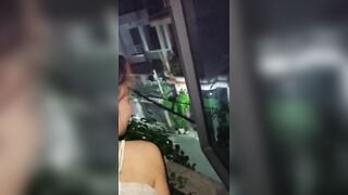 ra ban công đổi gió với em ghệ miền tây