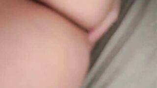 Thèm nhỏ dãi em gái vú bự chat cam OmeTV tự bóp vú sướng nổ cặc