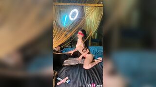 Anh thợ ảnh tâm huyết với nghề còn vét máng cho em chảy nước để chụp những bức ảnh đẹp