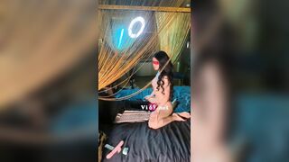 Anh thợ ảnh tâm huyết với nghề còn vét máng cho em chảy nước để chụp những bức ảnh đẹp
