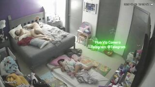 Hack Camera Nửa Đêm 2 Vợ Chồgn Địt Lén Con