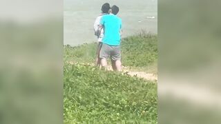 Vcl cặp đôi đang nện nhau phê lòi ngoài bãi biển bị công an tóm