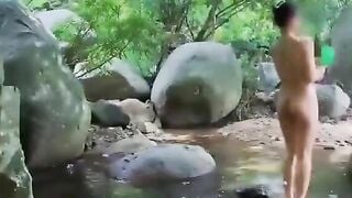 Đi Picnic, Phát Hiện gái xinh Đi tắm Gạ Bú lồn Bóp Vú some djt nhau ko bao sướng vl
