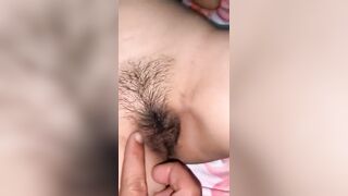 Địt con bạn thân vú to lồn múp lám lông dâm đãng kích thích