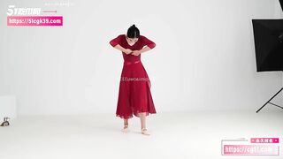 Video múa khỏa thân của một vũ công chuyên nghiệp đã bị rò rỉ
