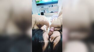 Hai con đĩ dâm bú mút con cặc dâm đãng kích thích siêu dâm
