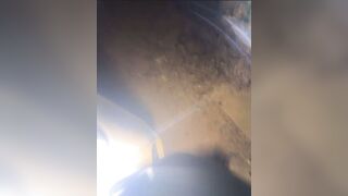 Dẫn nhau ra đường giữa trời tuyết khoe hàng thủ dâm