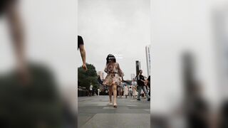 Quay lén đường phố,quay lén dưới váy e teen xinh đẹp mặc đồ lót siêu bó lộ mông to
