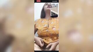 Gái xinh khoe lồn hàng cực sexy qua video call