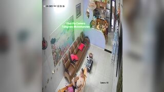 Hack Camera Vợ Chồng Ra Dâm Đãng Vật Nhau Ra Địt Ở Phòng Kháck