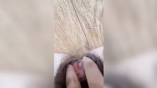 Những học sinh trưởng thành sớm thủ dâm điêu luyện và lồn đã thâm