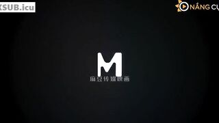 đụ e nhân viên bán hàng trong giờ làm việc