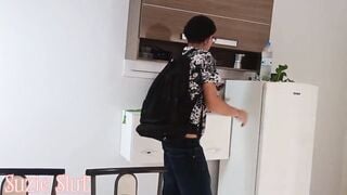 Bà ngoại ko mặc quần lót hở lồn to để cho cháu thèm
