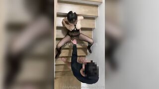Say rượu, Bú lồn em KTV ăn mặc Sexy, Bóp vú Đjt Nhau ở Cầu Thang bị quay lén rên rỉP1