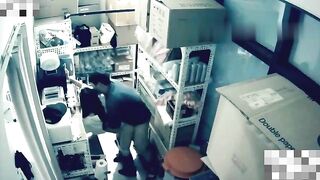 Chủ quán trà sữa và em nhân viên partime lén lúc quan hệ tình dục ngay tại quán