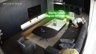 Hack Camera Dẫn Con Bồ Về Phòng Khách Vụng Trộm